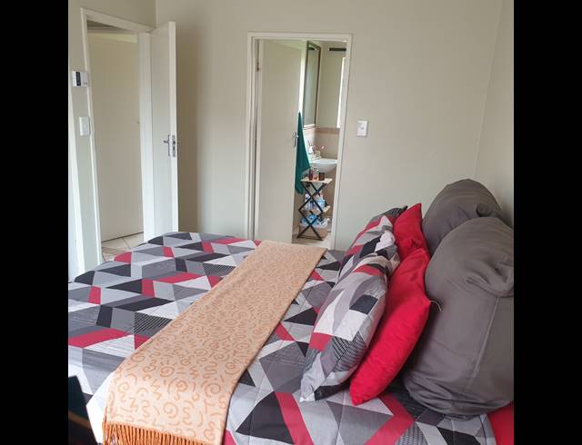 2 BEDROOM SECTIONAL TITLE FOR SALE IN MONAVONI